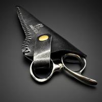 Juntetsu Single Scissor Protector - Classic Black Leather (SKU: JUN-JUNTETSU-J01-BLACK)